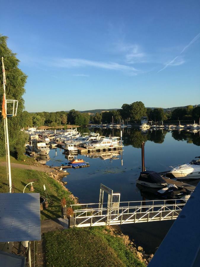 Schmuckkaestle Am Hafen Lägenhet Wiesbaden Exteriör bild