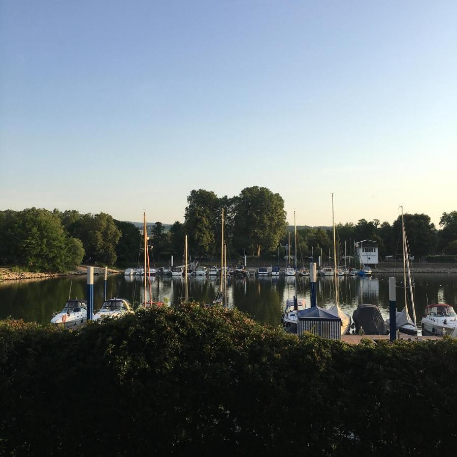 Schmuckkaestle Am Hafen Lägenhet Wiesbaden Exteriör bild