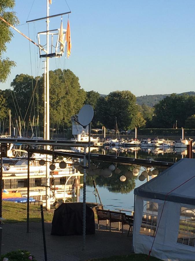 Schmuckkaestle Am Hafen Lägenhet Wiesbaden Exteriör bild